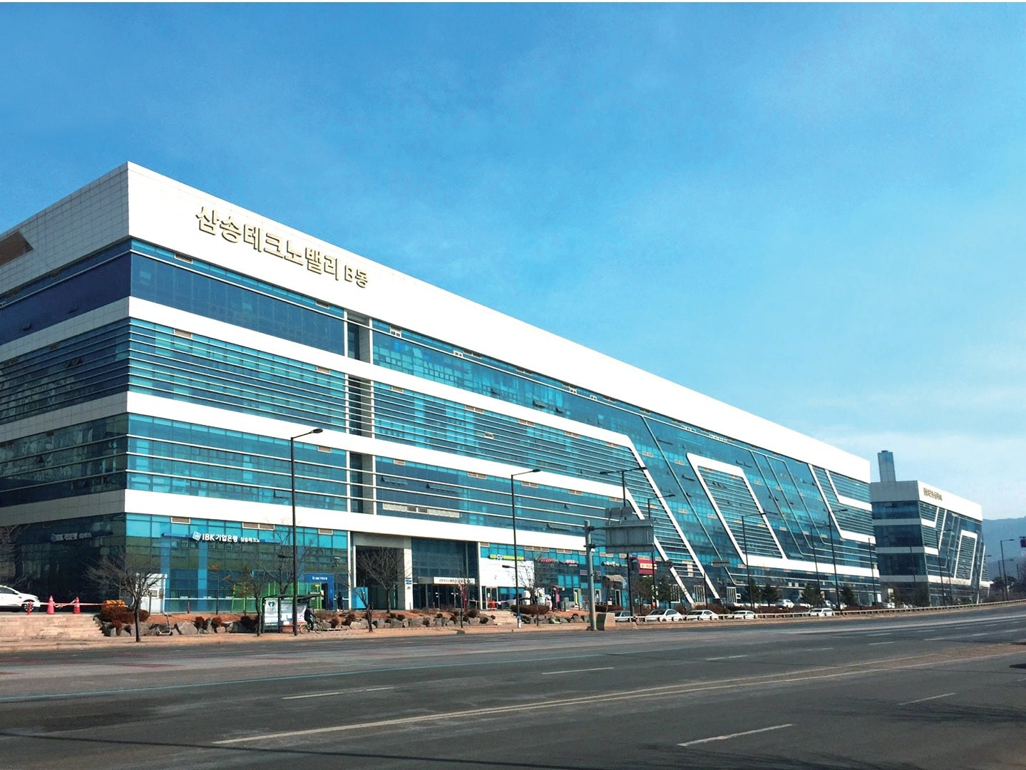 Office Location of BozaBoza Product